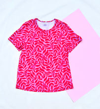 Unbe-leaf-able Everyday Tee Pinks