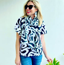 Making Waves  Everyday Tee Black & White
