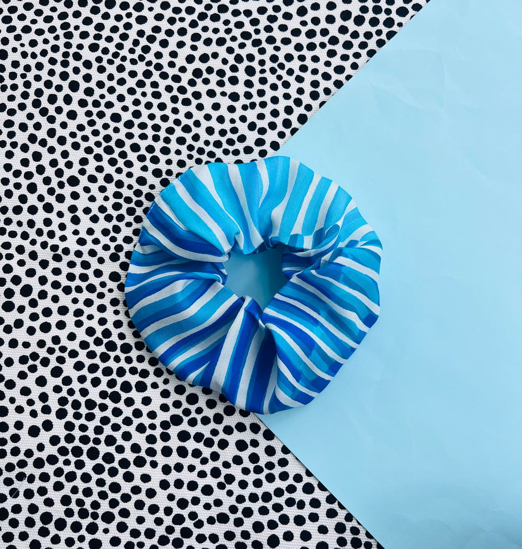 Stripe A Pose Scrunchie Blues