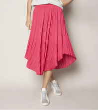 Pleated elastic waist skirt - cherry